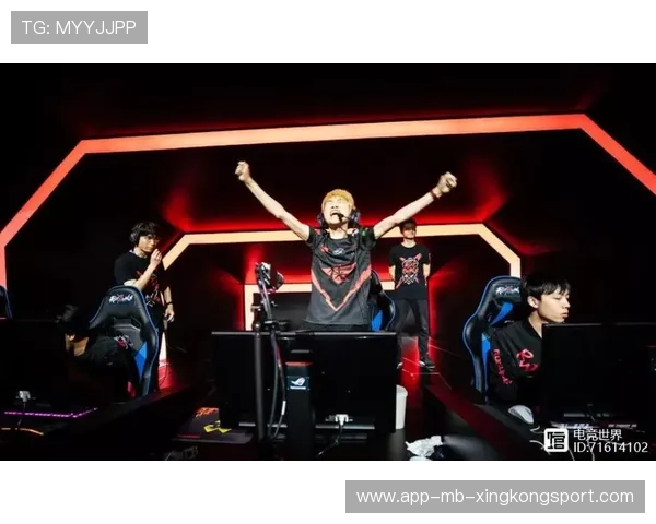 S赛重播操作天花板镜头永不过时——电竞世界中的经典瞬间