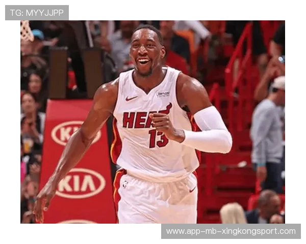 阿德巴约篮下强硬,迈阿密内线占据先机